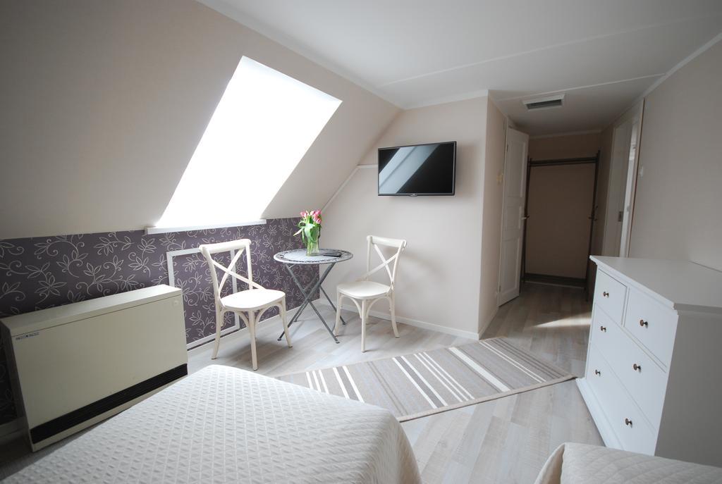 Suviste Guesthouse Κουρεσάαρε Δωμάτιο φωτογραφία